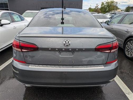 2021 Volkswagen Passat 2.0T SE