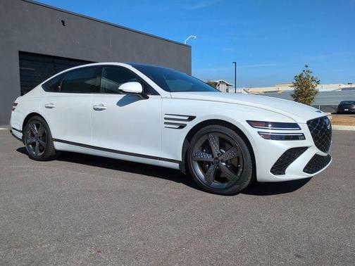 Uyuni White 2026 Genesis G80 2.5T