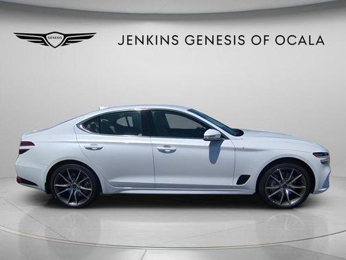 Uyuni White 2026 Genesis G70 2.5T