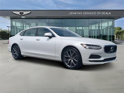 2018 Volvo S90 T5 Momentum