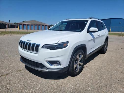 Bright White Clearcoat 2019 Jeep Cherokee Limited