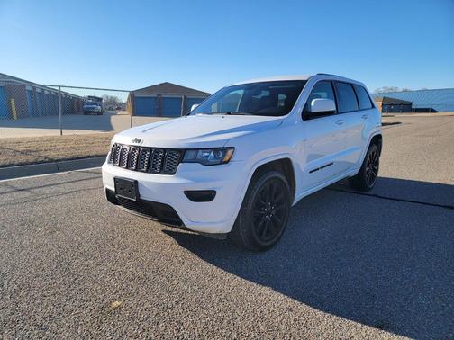 2017 Jeep Grand Cherokee Altitude