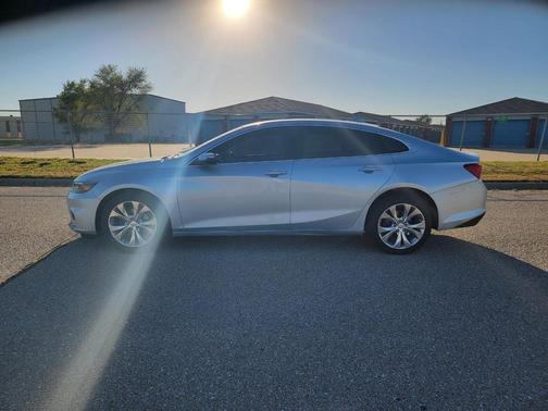 2017 Chevrolet Malibu Premier
