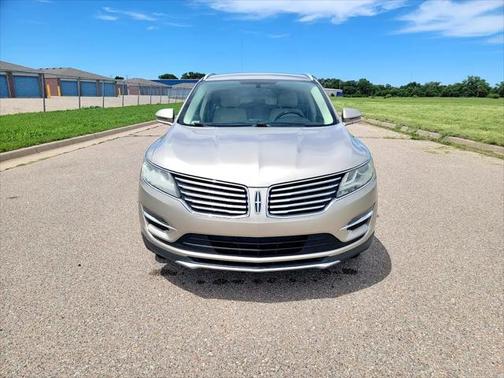 2015 Lincoln MKC Base