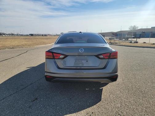 2020 Nissan Altima S FWD