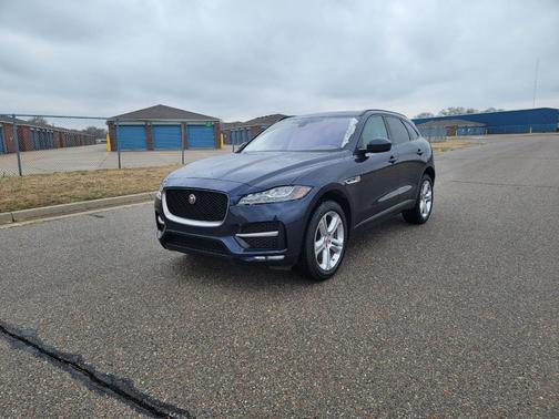2018 Jaguar F-PACE 35t R-Sport