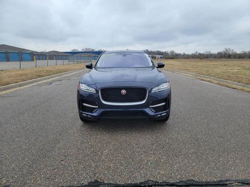 2018 Jaguar F-PACE 35t R-Sport