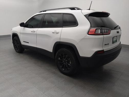 Bright White Clearcoat 2023 Jeep Cherokee Altitude