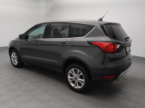 Magnetic Metallic 2019 Ford Escape SE