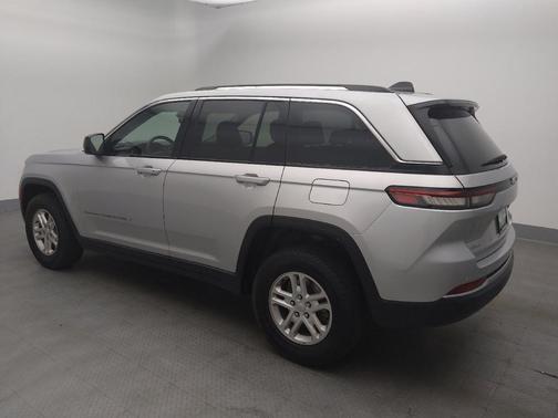 2022 Jeep Grand Cherokee Laredo