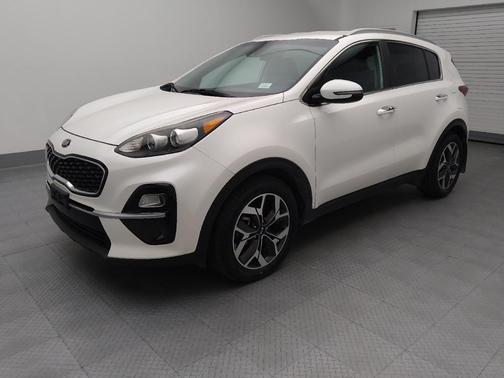 Snow White Pearl 2021 Kia Sportage EX