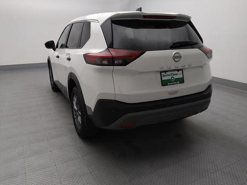Glacier White 2022 Nissan Rogue S
