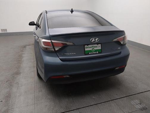 2016 Hyundai SONATA Hybrid SE