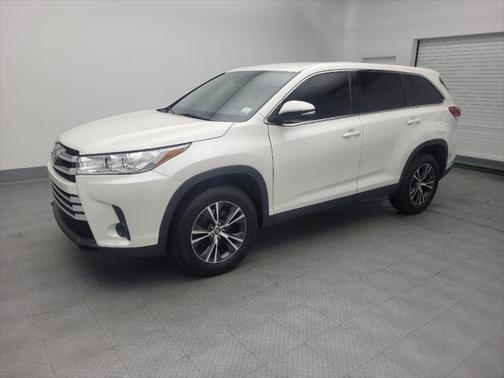 2019 Toyota Highlander LE I4