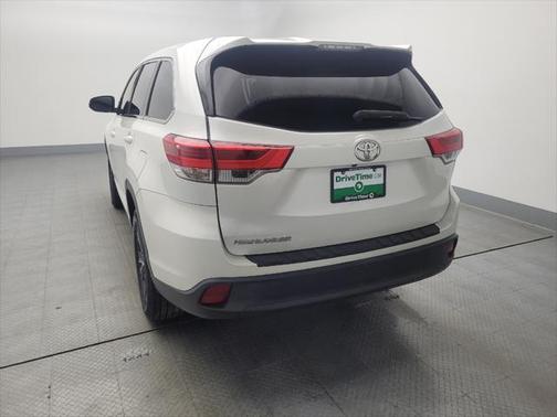 2019 Toyota Highlander LE I4