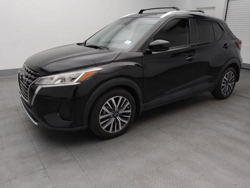 2022 Nissan Kicks SV