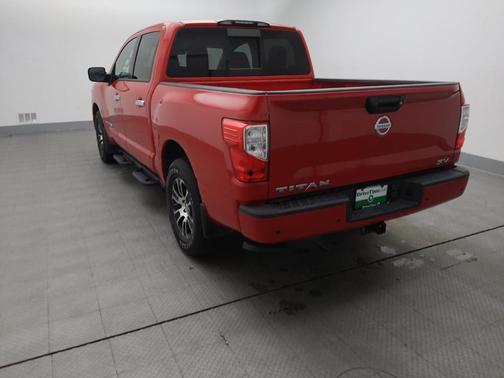 2021 Nissan Titan SV