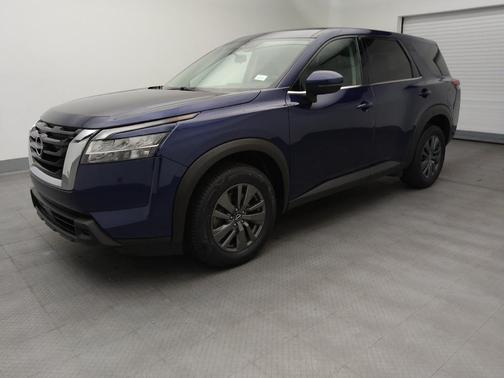 2022 Nissan Pathfinder S 2WD