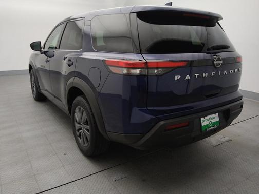 2022 Nissan Pathfinder S 2WD