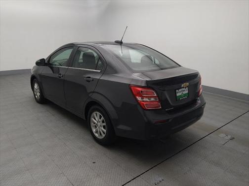 2020 Chevrolet Sonic FWD Sedan LT