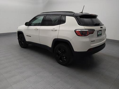 White Clearcoat 2018 Jeep Compass Latitude