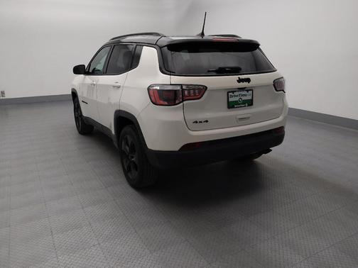 White Clearcoat 2018 Jeep Compass Latitude