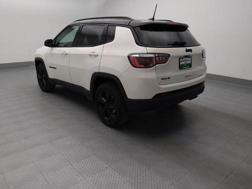 White Clearcoat 2018 Jeep Compass Latitude