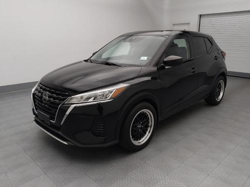 Super Black 2021 Nissan Kicks S