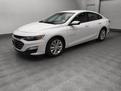 Summit White 2024 Chevrolet Malibu FWD 1LT