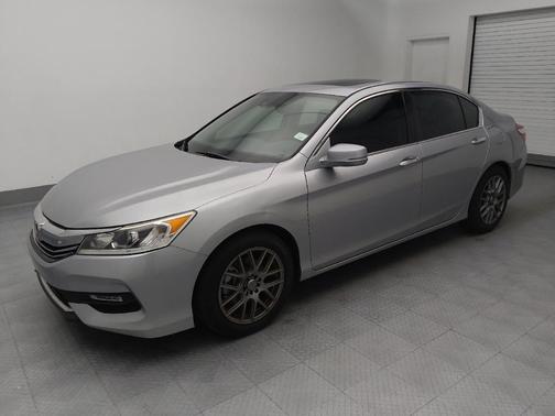 Lunar Silver Metallic 2017 Honda Accord EX-L w/Navigation & Honda Sensing
