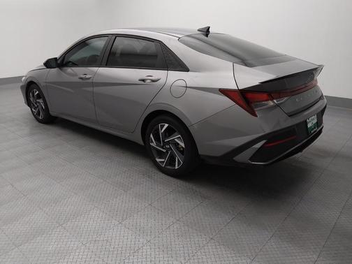 Fluid Metal 2025 Hyundai ELANTRA Sport