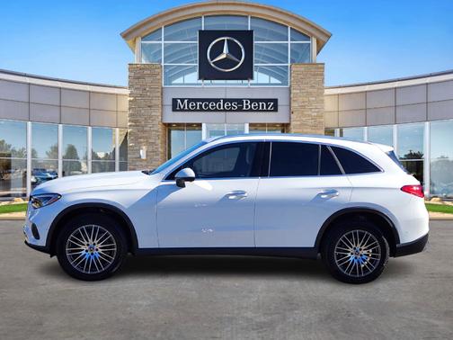 2025 Mercedes-Benz GLC 300 4MATIC