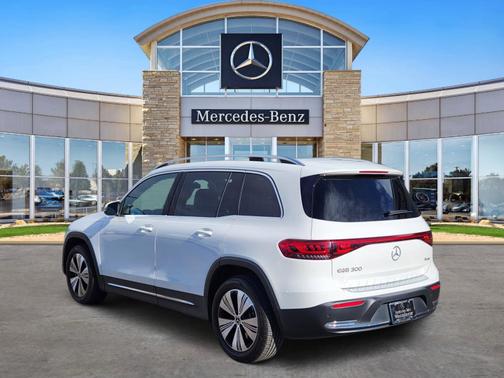 2023 Mercedes-Benz EQB 300 4MATIC