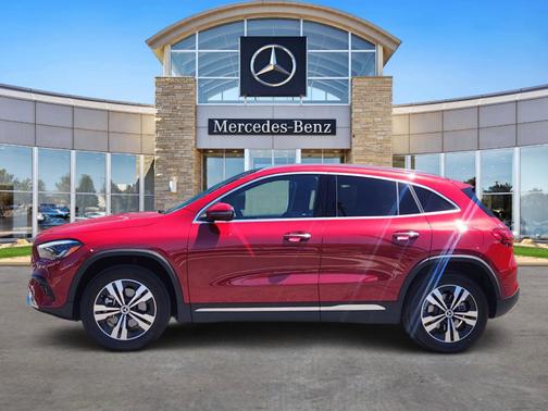 MANUFAKTUR Patagonia Red Metallic 2026 Mercedes-Benz GLA 250