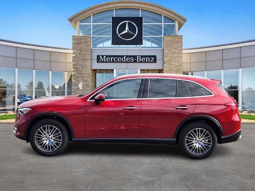 MANUFAKTUR Patagonia Red Metallic 2026 Mercedes-Benz GLC 300 4MATIC