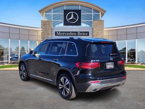 2025 Mercedes-Benz GLB 250 4MATIC