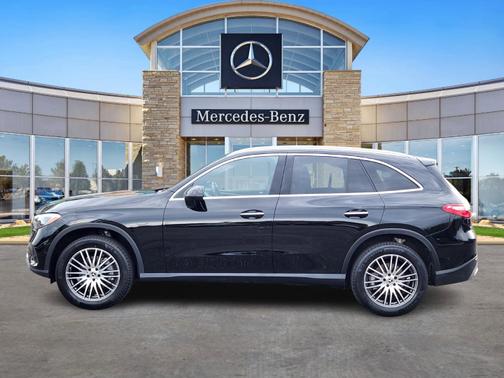 2023 Mercedes-Benz GLC 300