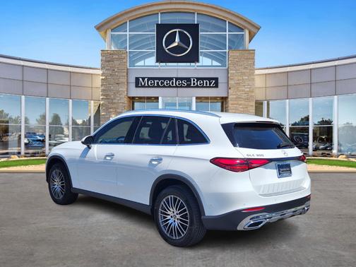 2025 Mercedes-Benz GLC 300 4MATIC