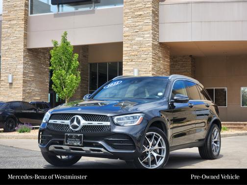 Graphite Grey Metallic 2022 Mercedes-Benz GLC 300