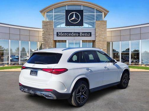 Polar White 2026 Mercedes-Benz GLC 300 4MATIC
