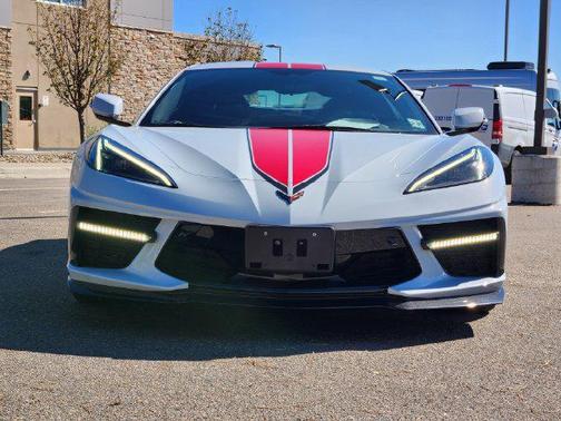 Ceramic White 2023 Chevrolet Corvette Stingray w/2LT