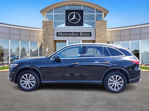 2025 Mercedes-Benz GLC 300