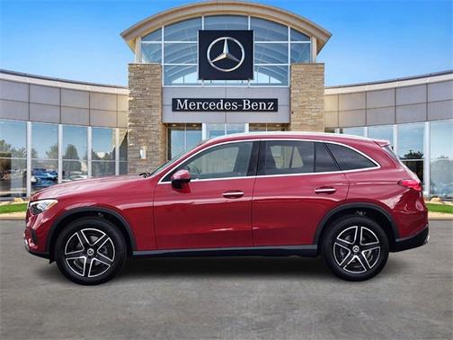 2026 Mercedes-Benz GLC 300 