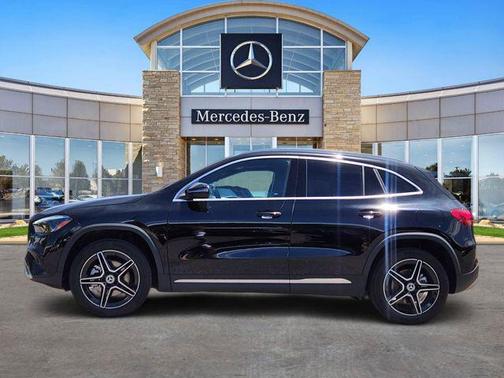 Night Black 2026 Mercedes-Benz GLA 250 4MATIC