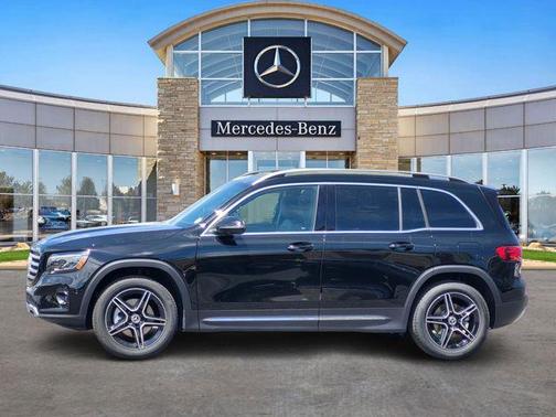 Midnight Black 2026 Mercedes-Benz GLB 250 4MATIC