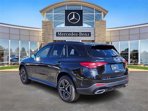 2025 Mercedes-Benz GLC 300 