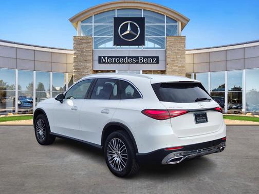 2025 Mercedes-Benz GLC 300 4MATIC