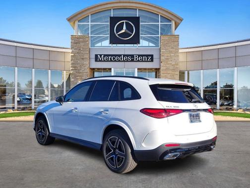 2025 Mercedes-Benz GLC 300 4MATIC