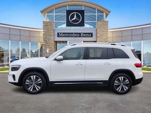 2025 Mercedes-Benz GLB 250 