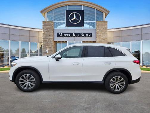 2025 Mercedes-Benz GLC 300